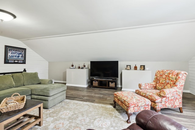 2009 Cedarmont Dr, Franklin, TN 37067 - living area featuring wood finished floors, baseboards, and vaulted ceiling