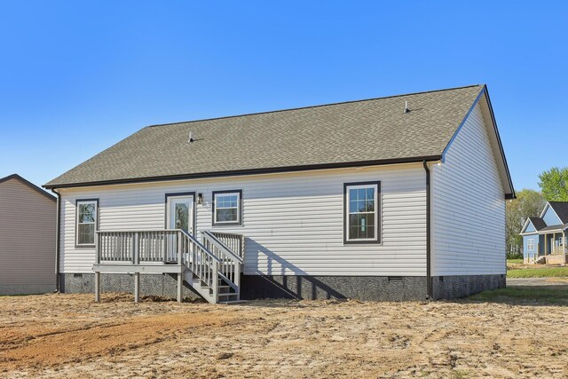 200 Amos Cir, Lafayette, TN 37083 - back of house with crawl space and roof with shingles
