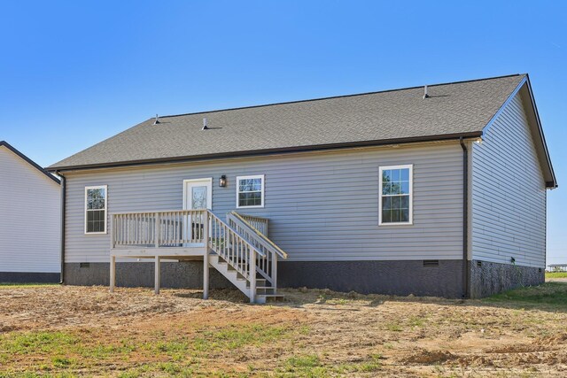 174 Amos Cir, Lafayette, TN 37083 - rear view of property with crawl space, a deck, and roof with shingles
