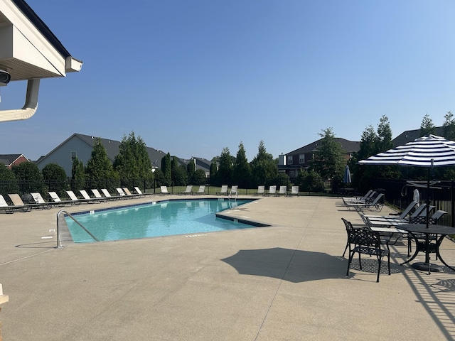 4131 War Emblem Ln, Murfreesboro, TN 37128 - community pool featuring a patio