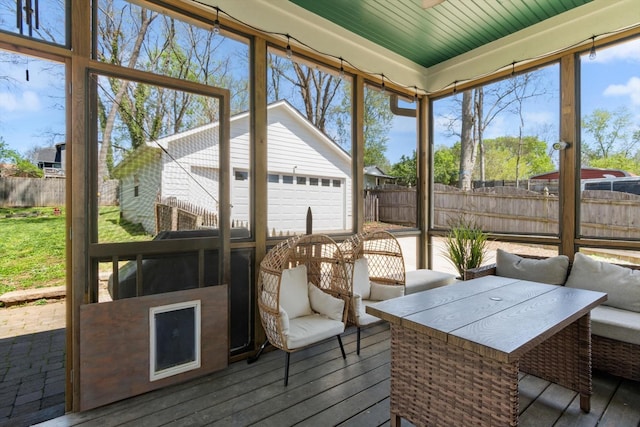 sunroom with outdoor lounge area