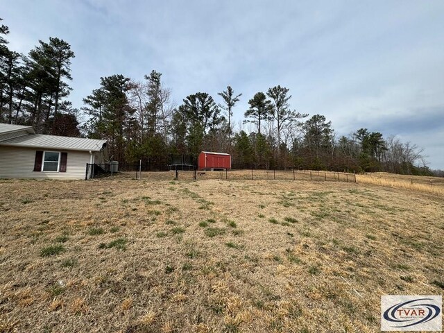 5380 Sulphur Creek Rd, Big Sandy, TN 38221 - view of yard featuring fence