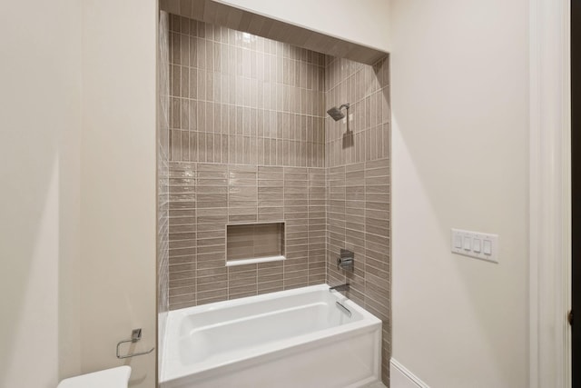 521 Mansion Dr, Brentwood, TN 37027 - bathroom featuring toilet and shower / bathing tub combination