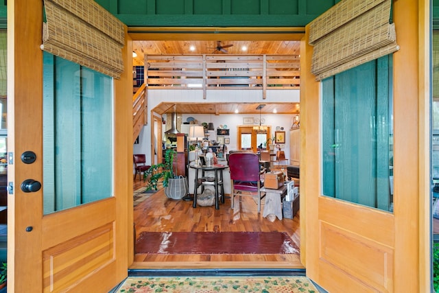 1720 Bratton Ln, Williamsport, TN 38487 - foyer with wood finished floors
