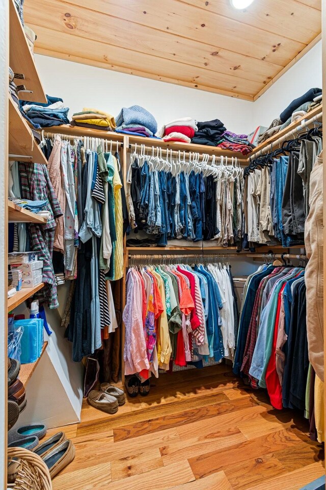 1720 Bratton Ln, Williamsport, TN 38487 - spacious closet with wood finished floors