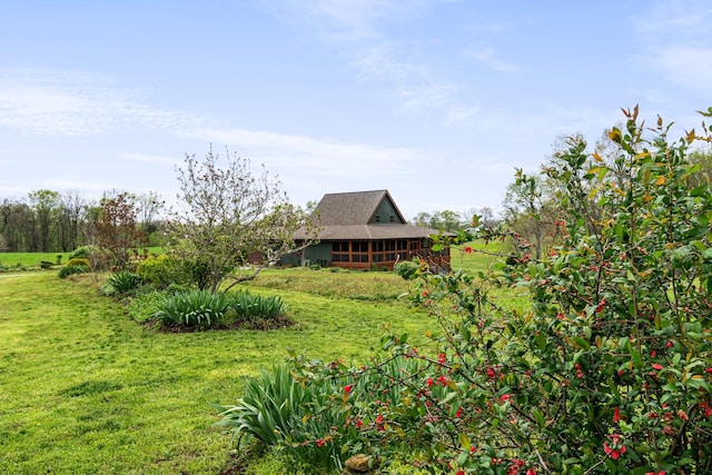 1720 Bratton Ln, Williamsport, TN 38487 - view of yard
