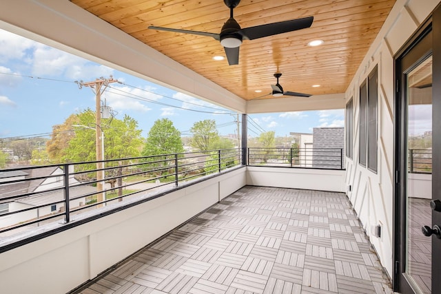 balcony featuring a ceiling fan