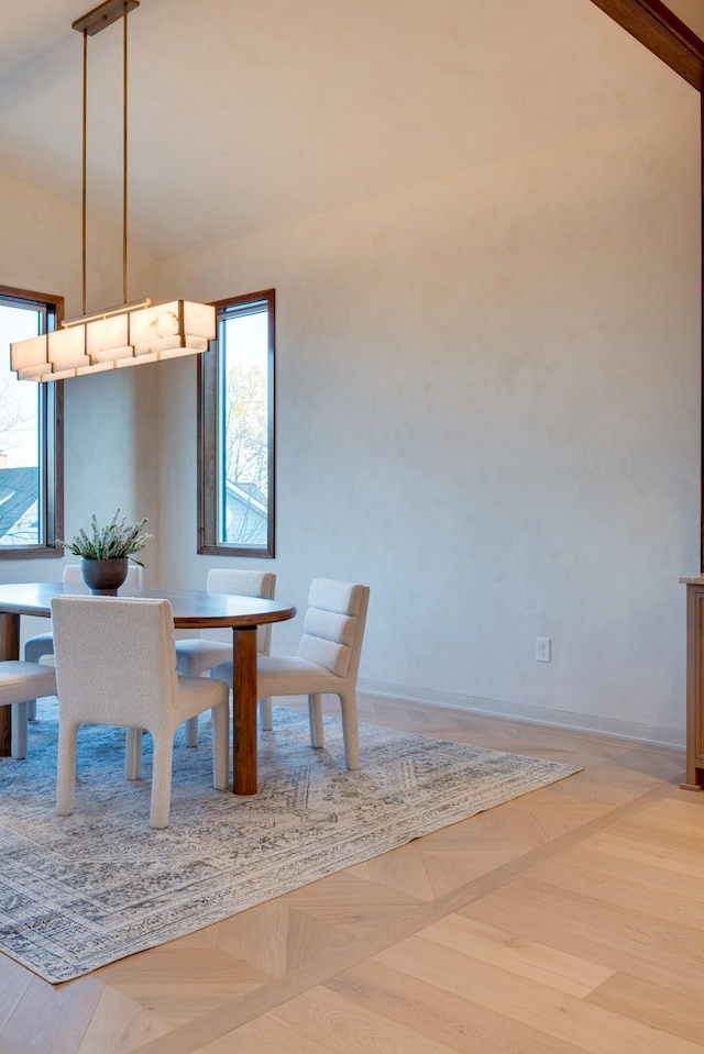 2108 12th Ave S, Nashville, TN 37204 - dining area featuring baseboards