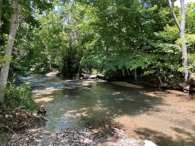3712 Budds Creek Rd, Palmyra, TN 37142