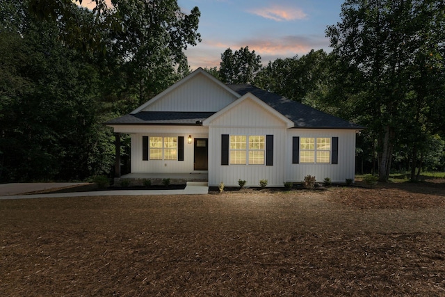 6149 Dewey Carr Rd, Bethpage, TN 37022 - modern inspired farmhouse with covered porch