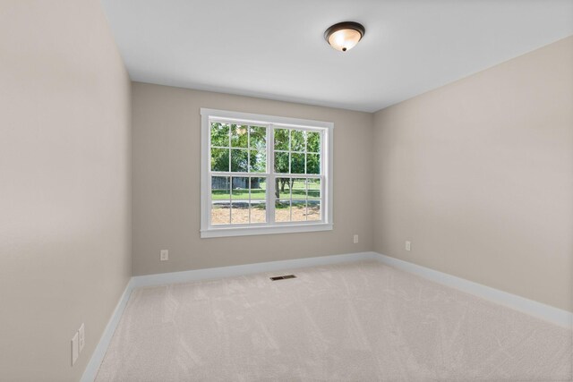 6149 Dewey Carr Rd, Bethpage, TN 37022 - carpeted empty room with baseboards