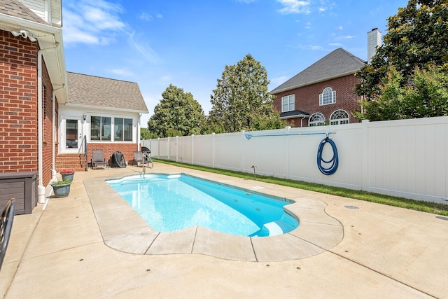 3307 Genoa Dr, Murfreesboro, TN 37128 - view of pool with entry steps, a fenced backyard, and a patio area
