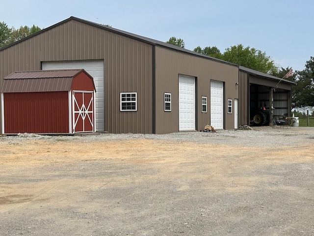 2901 Hurricane Creek Rd, Lawrenceburg, TN 38464 - view of outdoor structure featuring an outdoor structure