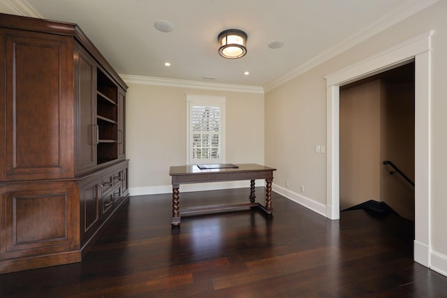 6021 Jocelyn Hollow Rd, Nashville, TN 37205 - office area with dark wood-style flooring, baseboards, ornamental molding, and recessed lighting