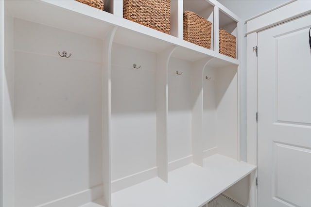 900 Easton Dr, Mount Juliet, TN 37122 - view of mudroom