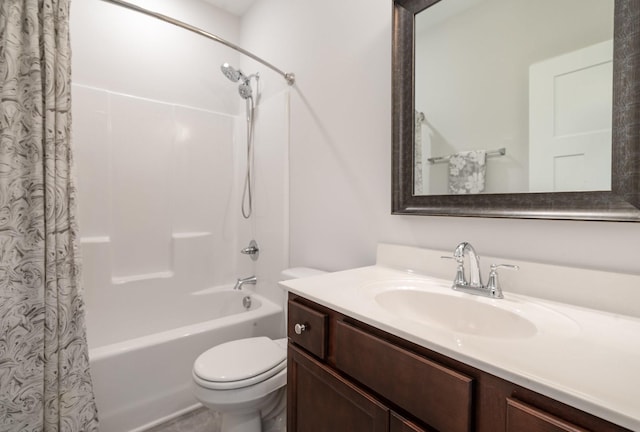 359 Mattieton Ln, Gallatin, TN 37066 - full bathroom featuring shower / bath combo, toilet, and vanity