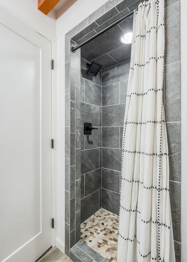 825 Hunters Landing Ln, Smithville, TN 37166 - full bathroom with a stall shower