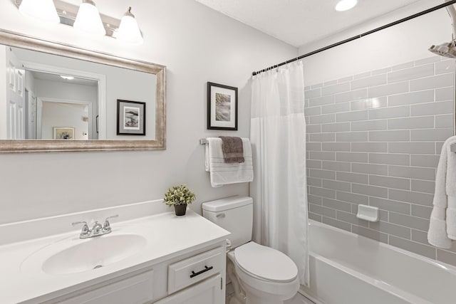 1304 Mallard Dr, Franklin, TN 37064 - full bath featuring toilet, shower / bathtub combination with curtain, and vanity