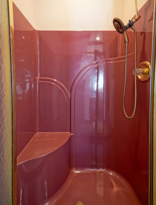 107 Geers Ct, Lebanon, TN 37087 - full bath with a shower