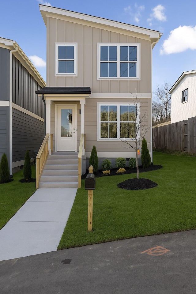 1734B Kellow St, Nashville, TN 37208 - view of front of home with board and batten siding and crawl space