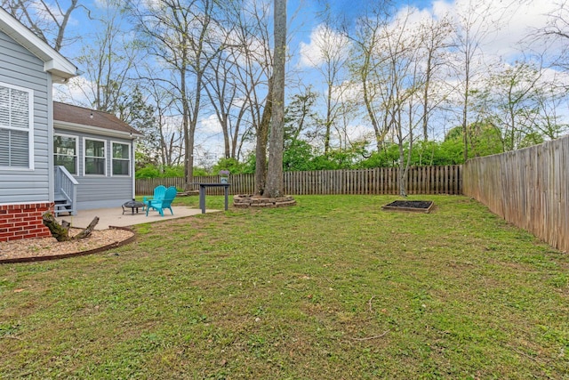 1007 Whitley Pl, Hendersonville, TN 37075 - view of yard featuring a patio area, a fenced backyard, and entry steps