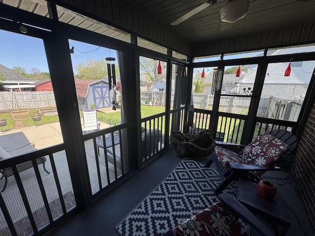 2403 English Hill Dr, Murfreesboro, TN 37130 - sunroom with ceiling fan