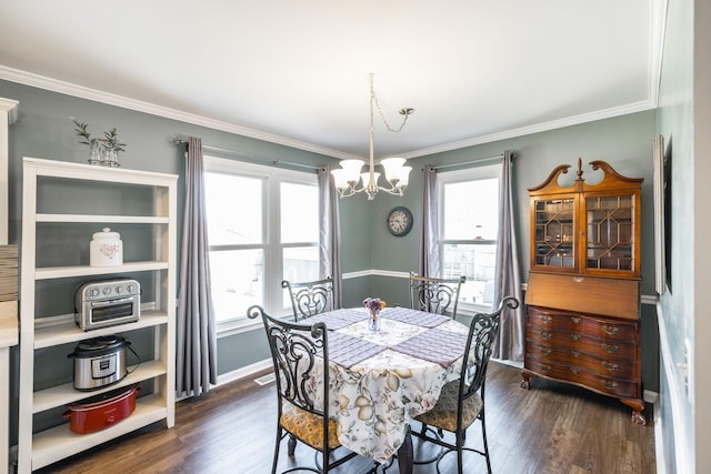 2403 English Hill Dr, Murfreesboro, TN 37130 - dining area featuring crown molding, a notable chandelier, and dark wood finished floors