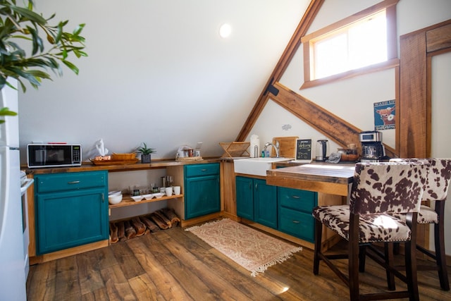 0 Burnt Hill Rd, Unionville, TN 37180 - office featuring vaulted ceiling, dark wood-style flooring, and a sink