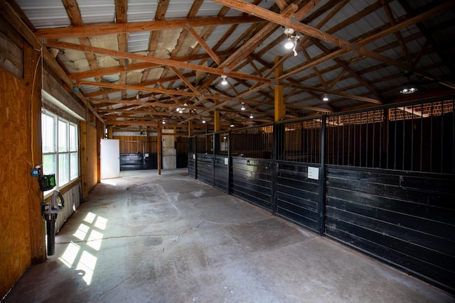 501 Burnt Hill Rd, Unionville, TN 37180 - view of stable