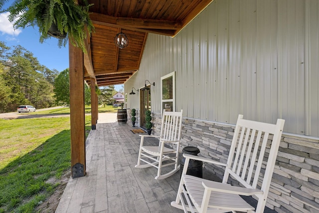 208 Lakeview Dr, Hohenwald, TN 38462 - view of patio / terrace