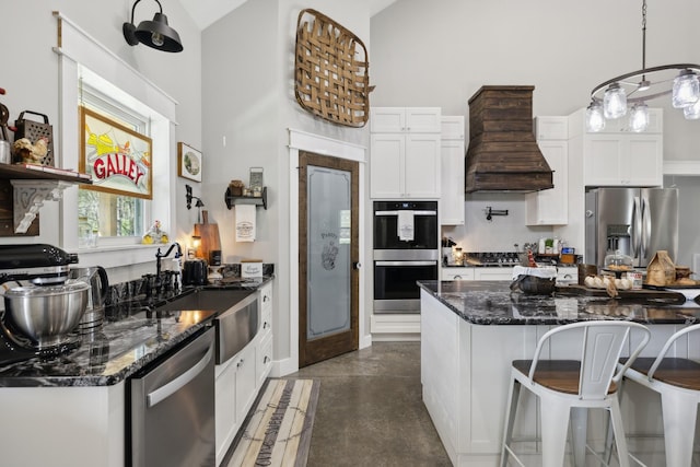 208 Lakeview Dr, Hohenwald, TN 38462 - kitchen with stainless steel appliances, custom exhaust hood, high vaulted ceiling, concrete flooring, and a breakfast bar