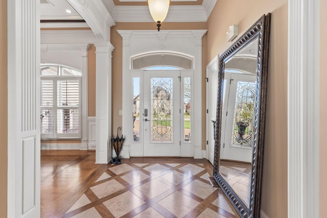 763 Plantation Way, Gallatin, TN 37066 - foyer with decorative columns, baseboards, and ornamental molding