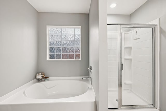 1006 Harmony Ln, Hendersonville, TN 37075 - bathroom featuring a bath and a stall shower