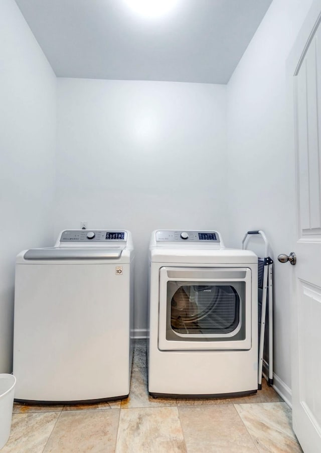 627 Prominence Rd, Columbia, TN 38401 - laundry area featuring washer and dryer