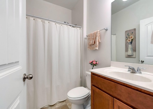 627 Prominence Rd, Columbia, TN 38401 - full bath with toilet, vanity, and curtained shower