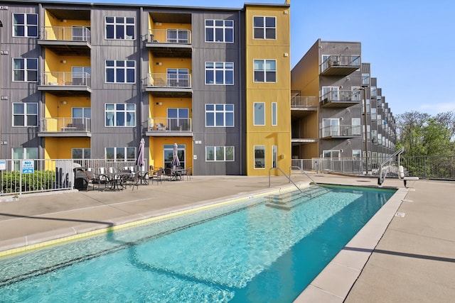 pool with fence