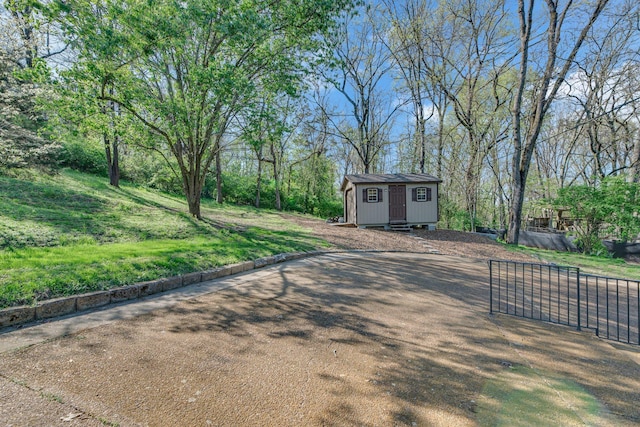 6112 Frontier Ct, Nashville, TN 37211 - exterior space with fence and an outbuilding