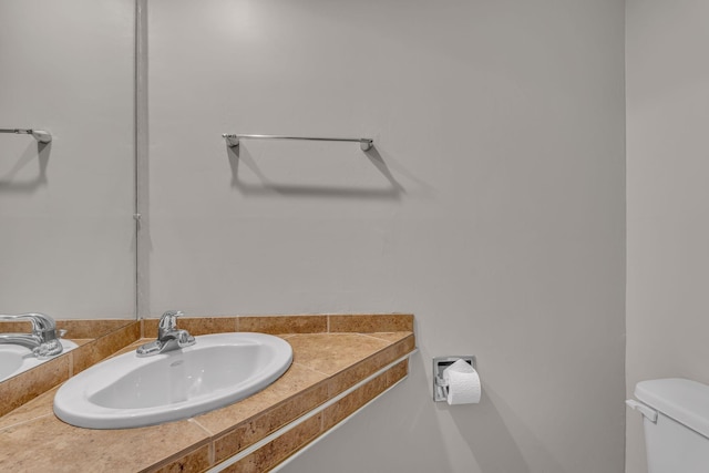 5025 Hillsboro Pike Unit 22D, Nashville, TN 37215 - half bath featuring toilet and vanity