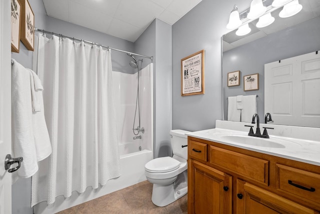 779 Iron Workers Rd W, Clarksville, TN 37043 - full bath with shower / bath combination with curtain, toilet, vanity, and tile patterned floors
