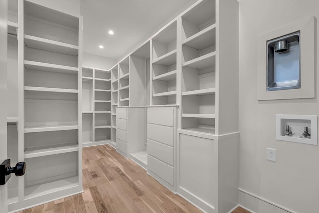 128 Alton Rd, Nashville, TN 37205 - spacious closet featuring light wood-style flooring