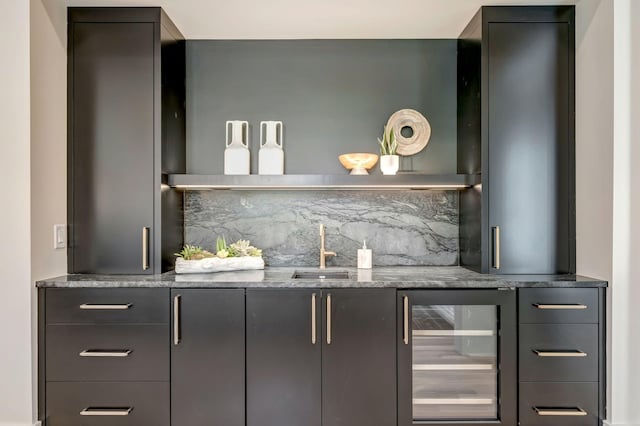128 Alton Rd, Nashville, TN 37205 - bar featuring tasteful backsplash, beverage cooler, a sink, and wet bar