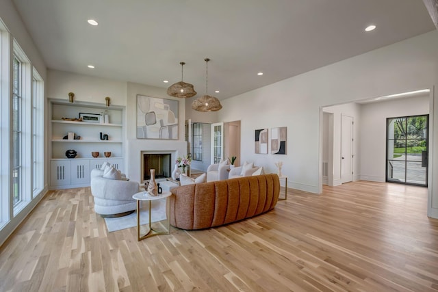 128 Alton Rd, Nashville, TN 37205 - living area featuring a fireplace, recessed lighting, light wood-style flooring, and baseboards