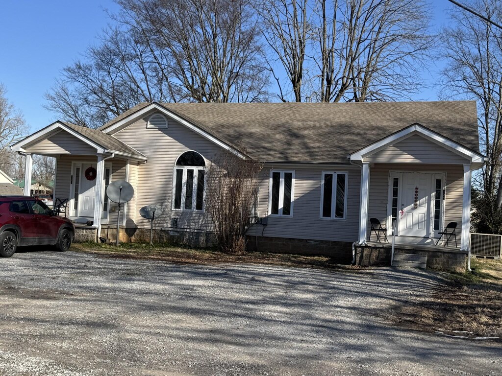 125 Cemetary St, Trenton, KY 42286 - photo 1
