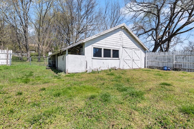 201 Knob Creek Rd, Wartrace, TN 37183 - exterior space featuring an outbuilding and fence