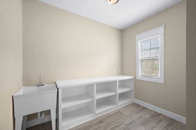 15 Westlawn Ct, Nashville, TN 37209 - interior space with a sink and baseboards