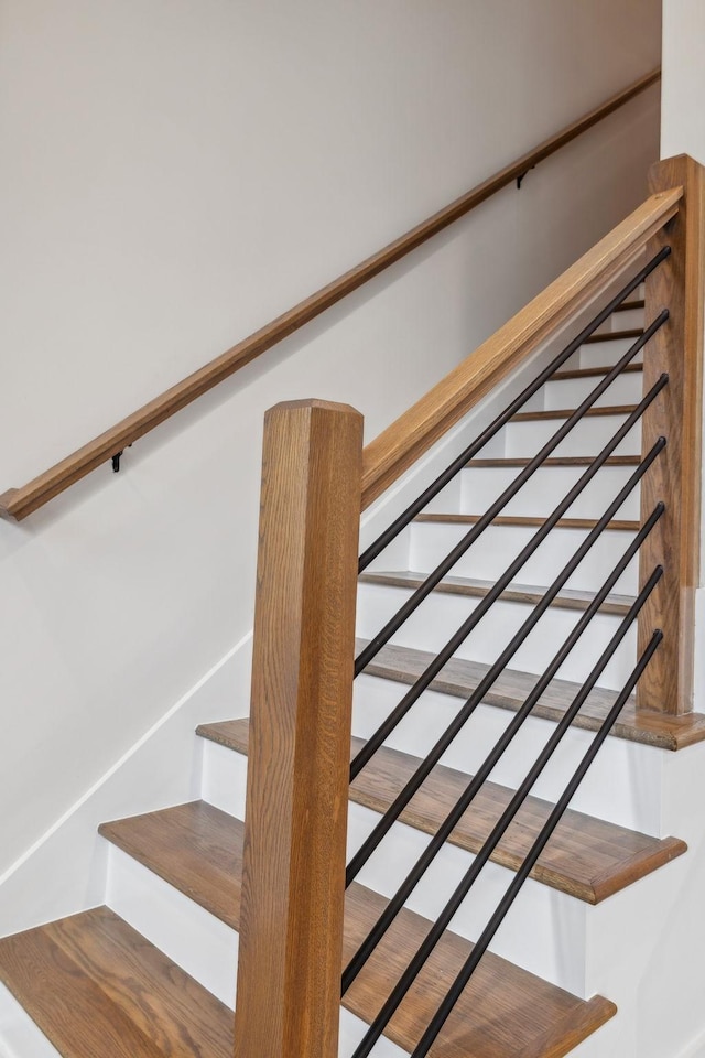 3207B Long Blvd, Nashville, TN 37203 - view of staircase
