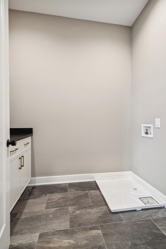 3207B Long Blvd, Nashville, TN 37203 - clothes washing area featuring baseboards and washer hookup