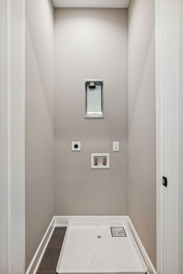 3207A Long Blvd, Nashville, TN 37203 - washroom featuring laundry area, electric dryer hookup, washer hookup, and baseboards