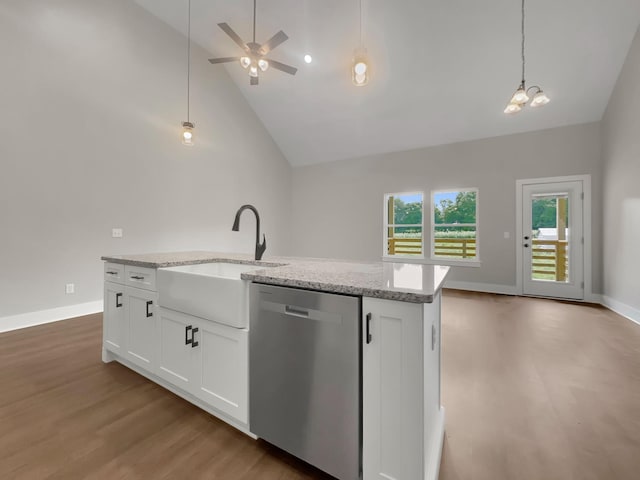 4 Young Branch Rd, Dixon Springs, TN 37057 - kitchen with dishwasher, wood finished floors, hanging light fixtures, a kitchen island with sink, and high vaulted ceiling