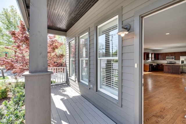 509D Chesterfield Ave, Nashville, TN 37212 - wooden terrace with covered porch